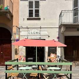 Vegan pizza proeven bij Nonna Cleme in Turijn