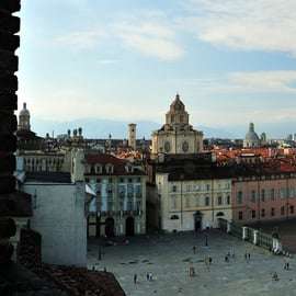 Torino: Tour privato della città a piedi con degustazione di cioccolateria