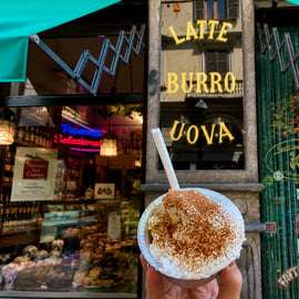 Tour dello street food a Torino tra piola, agnolotti e dolci