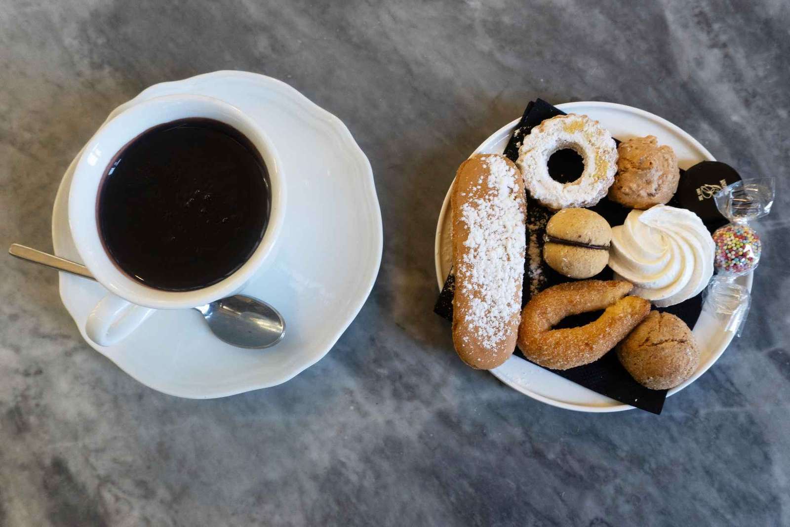 Merenda Reale a Torino: cioccolata e biscotti a Palazzo Reale