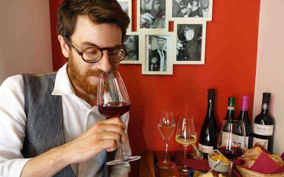 Facile degustazione di vini nel centro di Torino