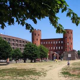 Torino in un tour originale per curiosi e amanti del vino