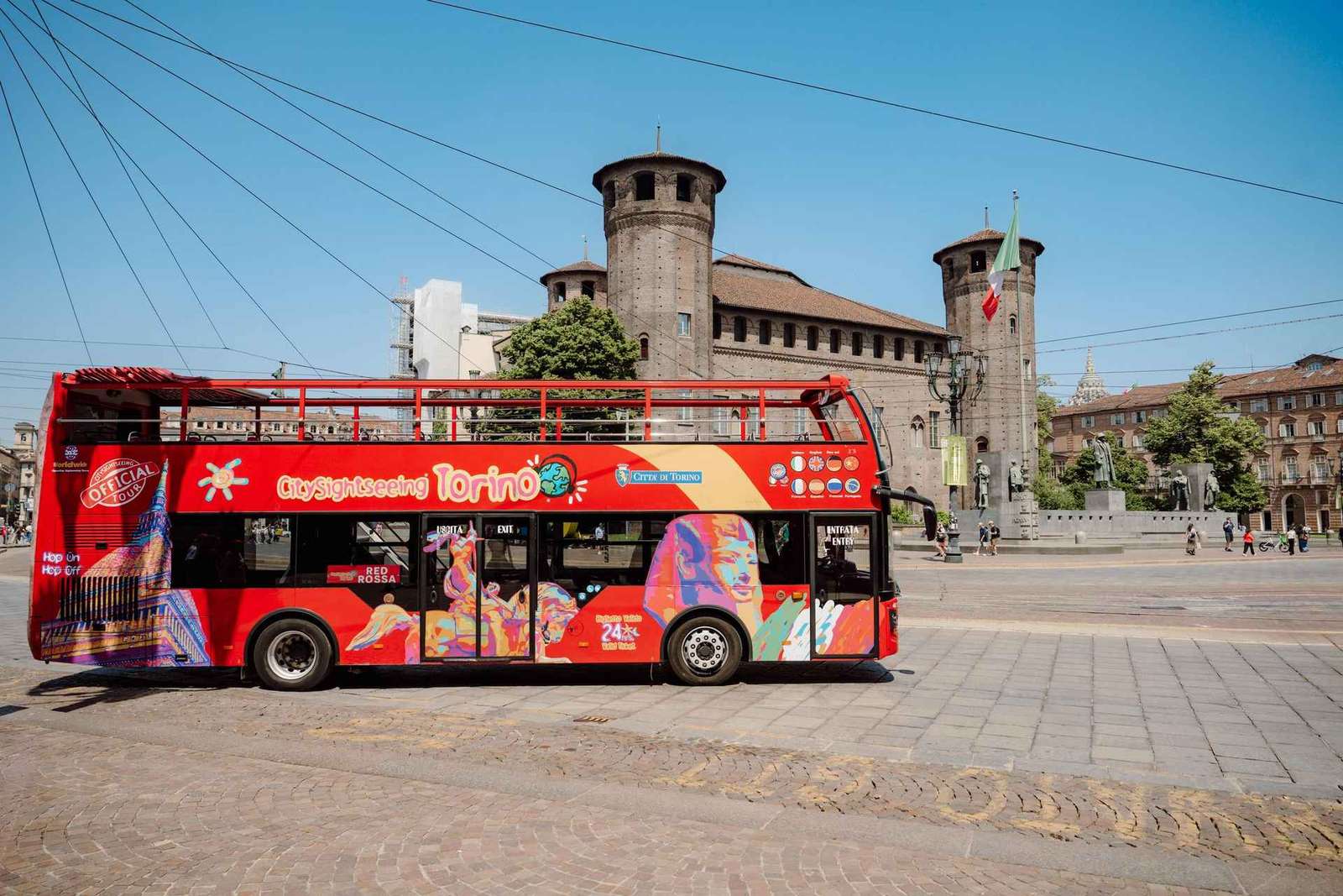 Bus hop-on hop-off a Torino: tre linee, 24 o 48 ore