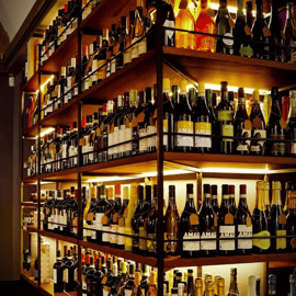Vini piemontesi vicino al Museo Egizio, tre calici a scelta
