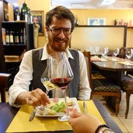 L'esperienza di degustazione di cioccolato e vino a Torino