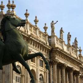 Torino: Tour privato della città a piedi con degustazione di cioccolateria