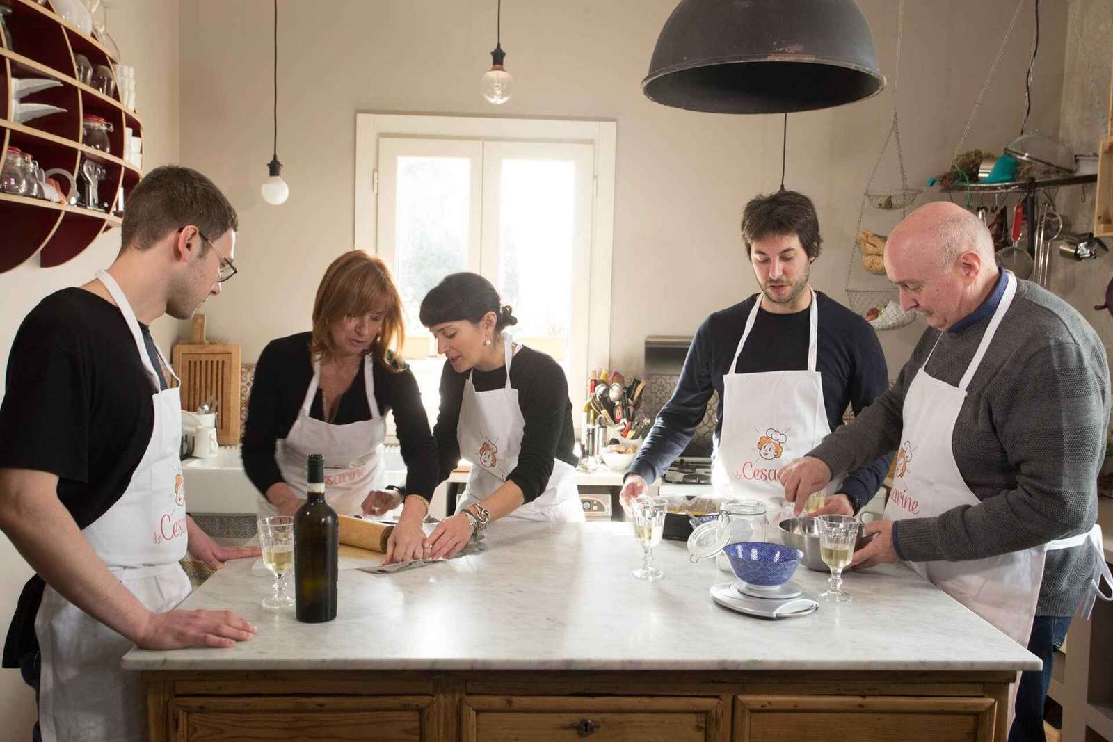 Torino: lezione di cucina sulla pasta e il tiramisù a casa di un locale