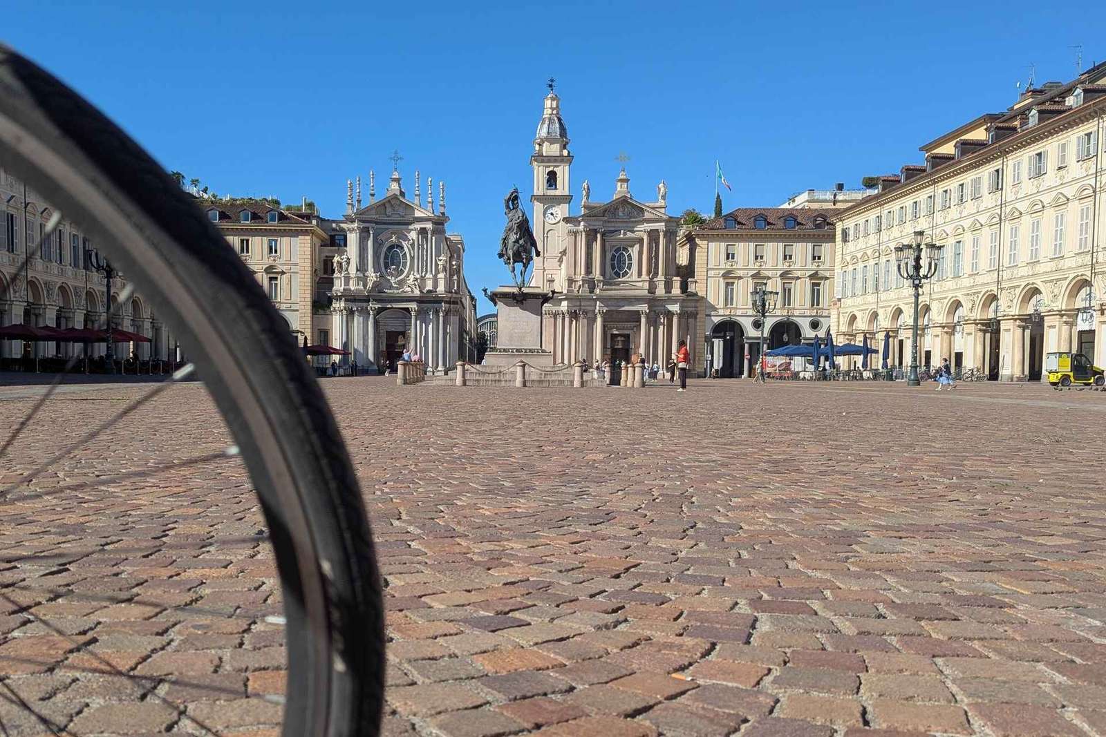 Tour in bici di Torino per la prima visita, max 6 persone