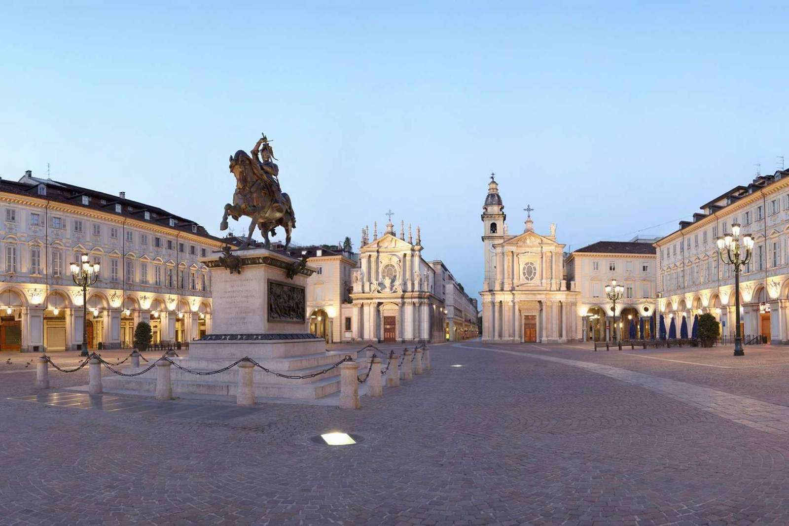 Tour gastronomico a Torino tra caffè storici e vermouth
