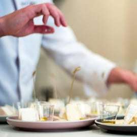 Degustazione di olio, vino e formaggi nel centro di Torino