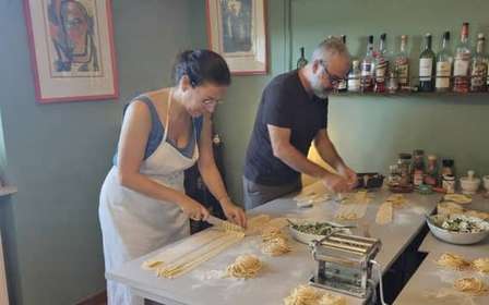 Lezione di cucina a Torino con tagliatelle e tiramisù