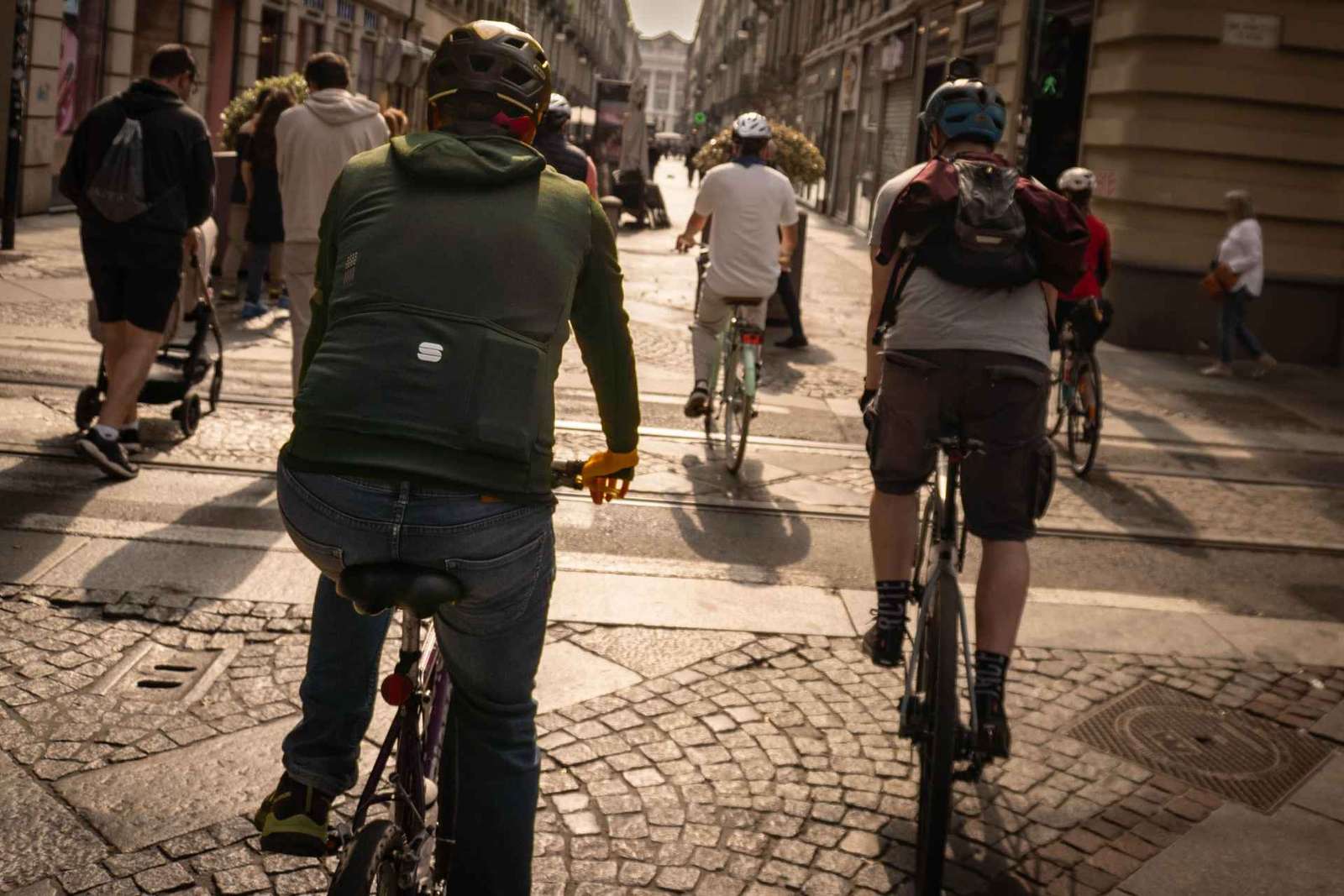 Tour in bicicletta sulla Resistenza a Torino, in piano