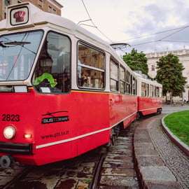 Tram ristorante a Torino: menù a più portate su un tram d'epoca