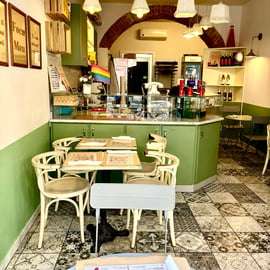 Vegan pizza proeven bij Nonna Cleme in Turijn