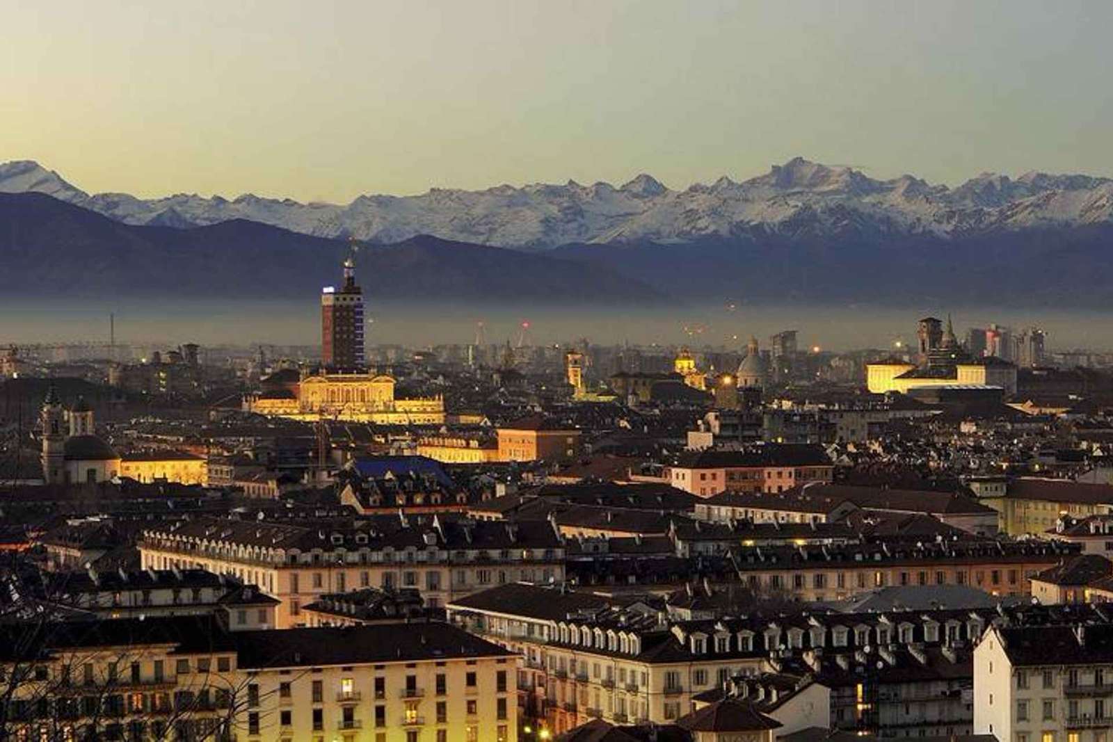Torino: tour storico a piedi di notte