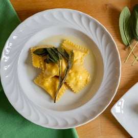 Torino: lezione di cucina sulla pasta e il tiramisù a casa di un locale