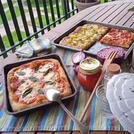 Corso di pizza e tiramisù a Torino con forno a legna
